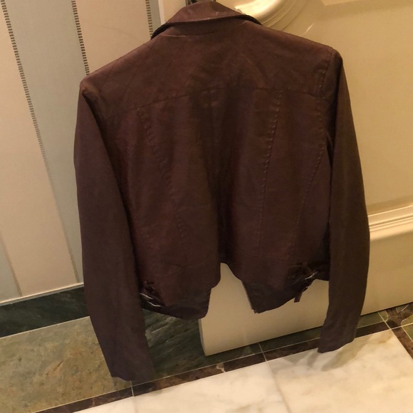 Brown leather jacket - Picture 2 of 3